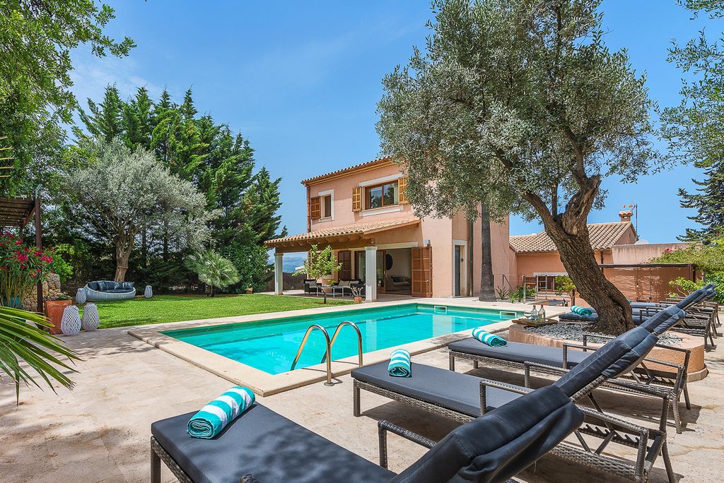 Relax Bonaire Menorca Olivers Travels 2