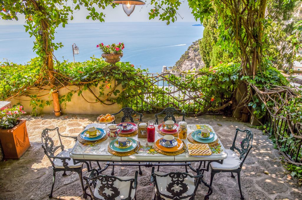 Villa Impiana Sorrento Olivers Travels 02
