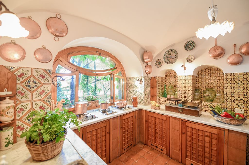 Villa Impiana Sorrento Olivers Travels 05