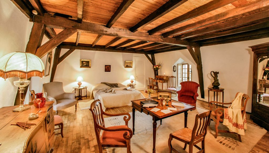 Chateau de Theleme Dordogne Olivers Travels  2  01
