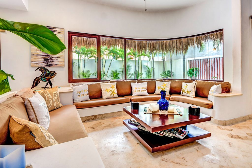 Villa Mira Playa del Carmen Mexico Olivers Travels3