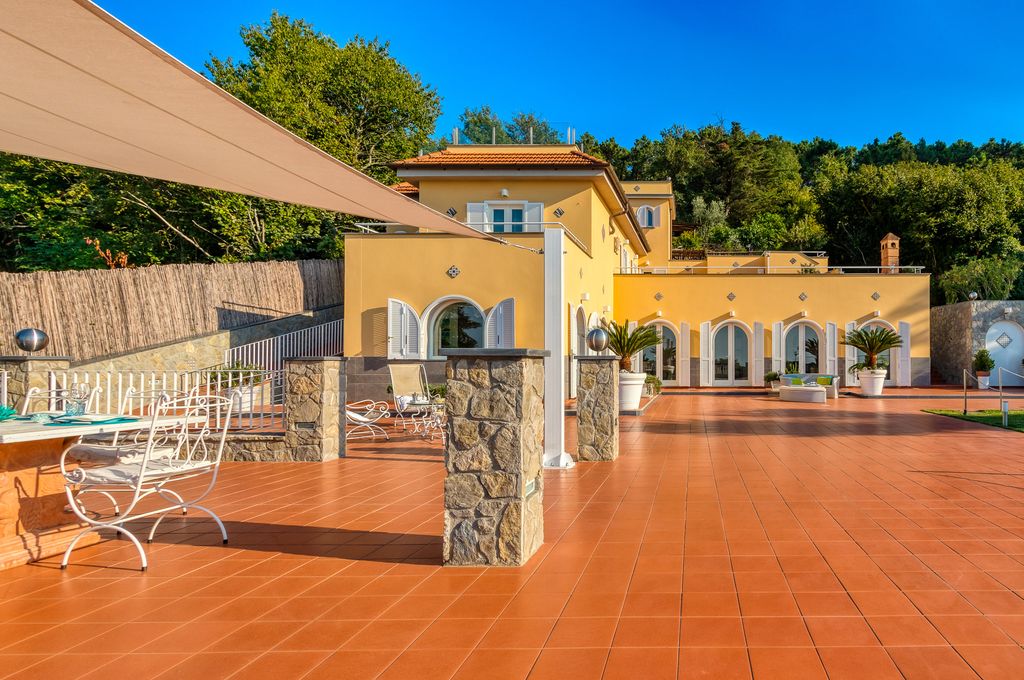 Villa Grigorio Sorrento Olivers Travels 01