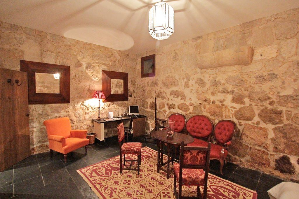 Superior Castellana Buen Amor Central Spain Olivers Travels 3