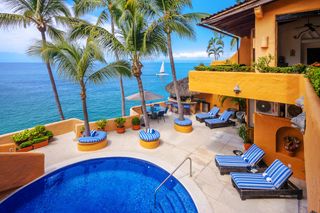 Villa Fuego Conchas Chinas Mexico Olivers Travels1