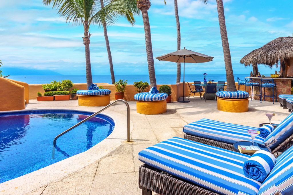 Villa Fuego Conchas Chinas Mexico Olivers Travels5