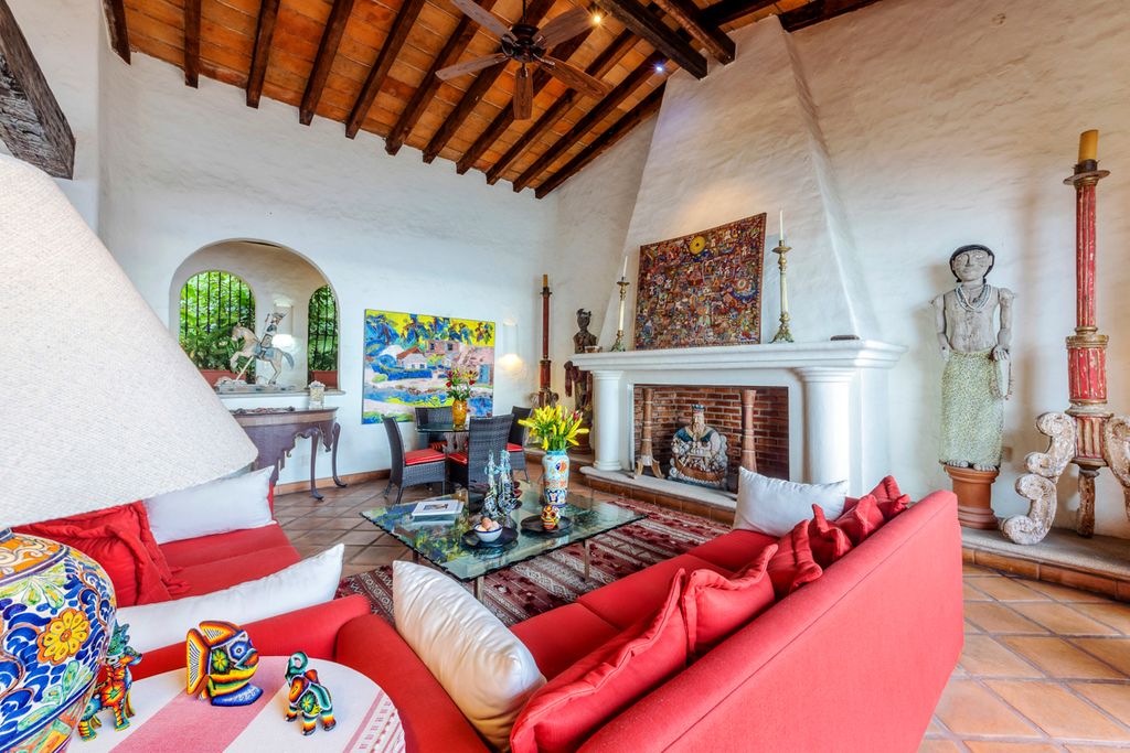 Villa Fuego Conchas Chinas Mexico Olivers Travels3