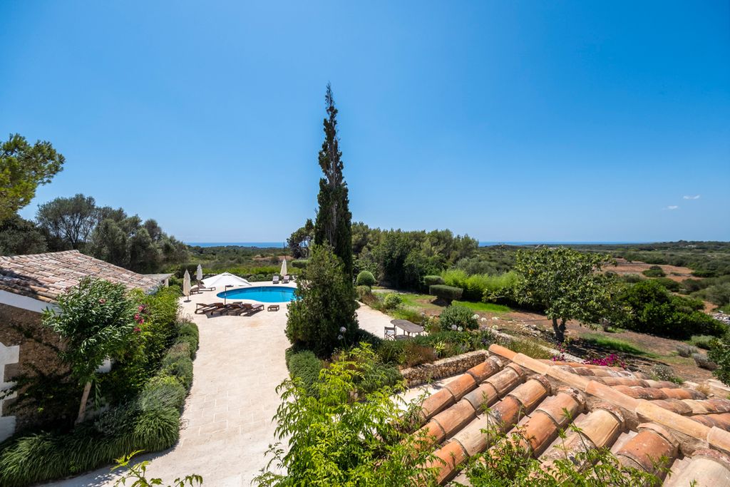 Deluxe Santa Monica Menorca Olivers Travels 2