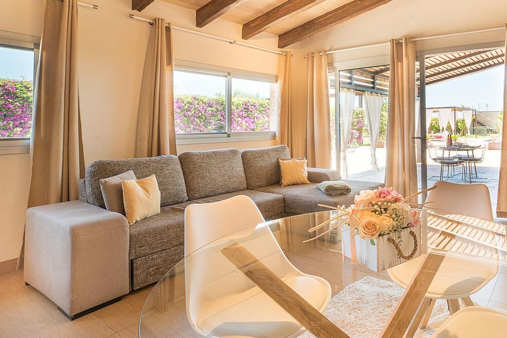 Casa de Vent Annex Olivers Travels 3