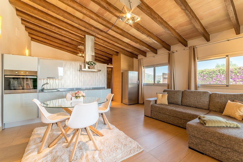 Casa de Vent Annex Olivers Travels 4