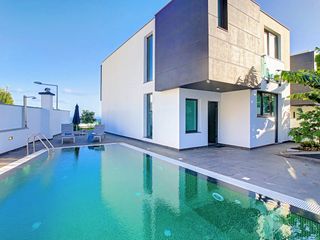 Canico House Funchal Olivers Travels 1