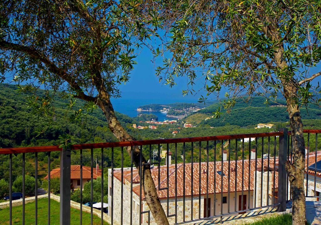 Villa Gad Mainland Greece Olivers Travels 5