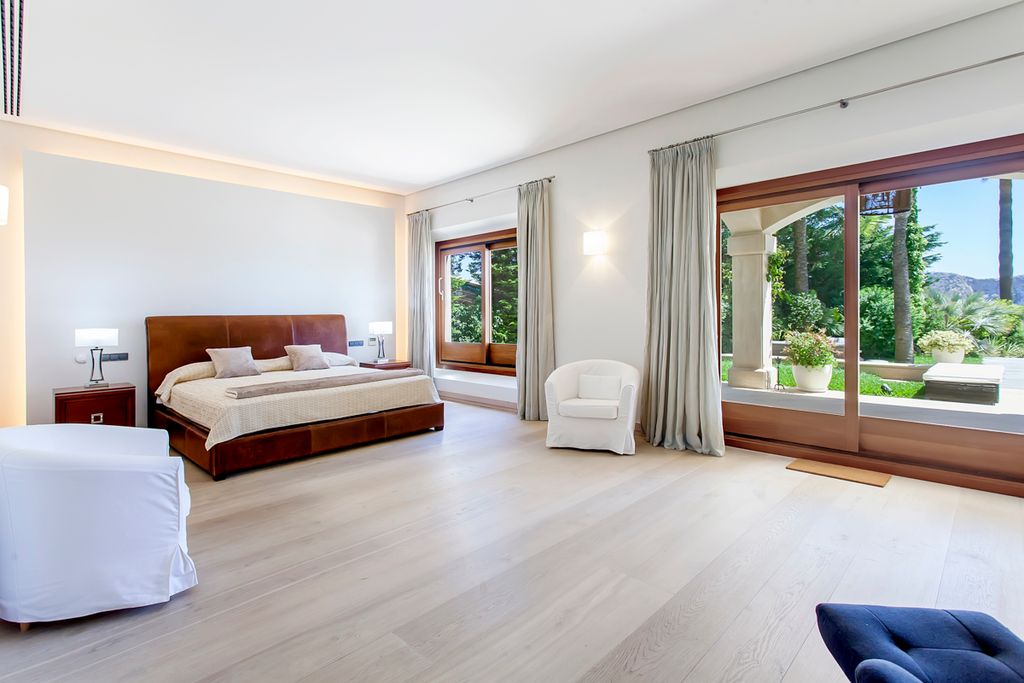 Coral Andratx Mallorca Olivers Travels 4