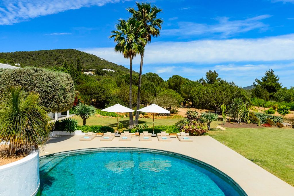 Villa Amena Ibiza Olivers Travels 002