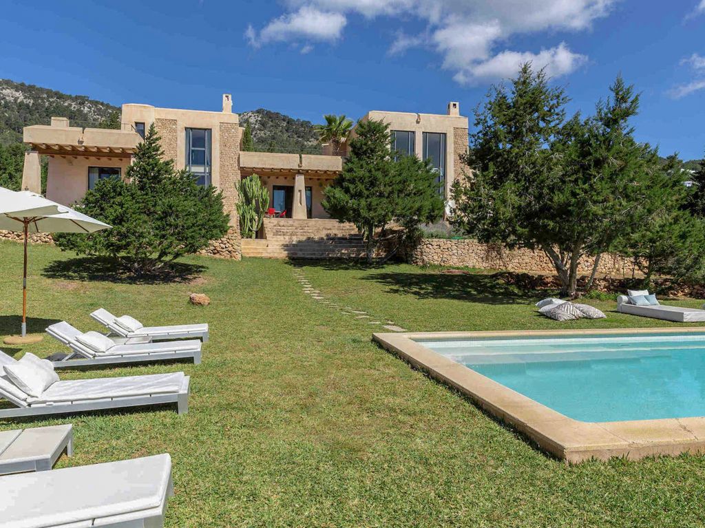 Casa Castell Ibiza Olivers Travels 01