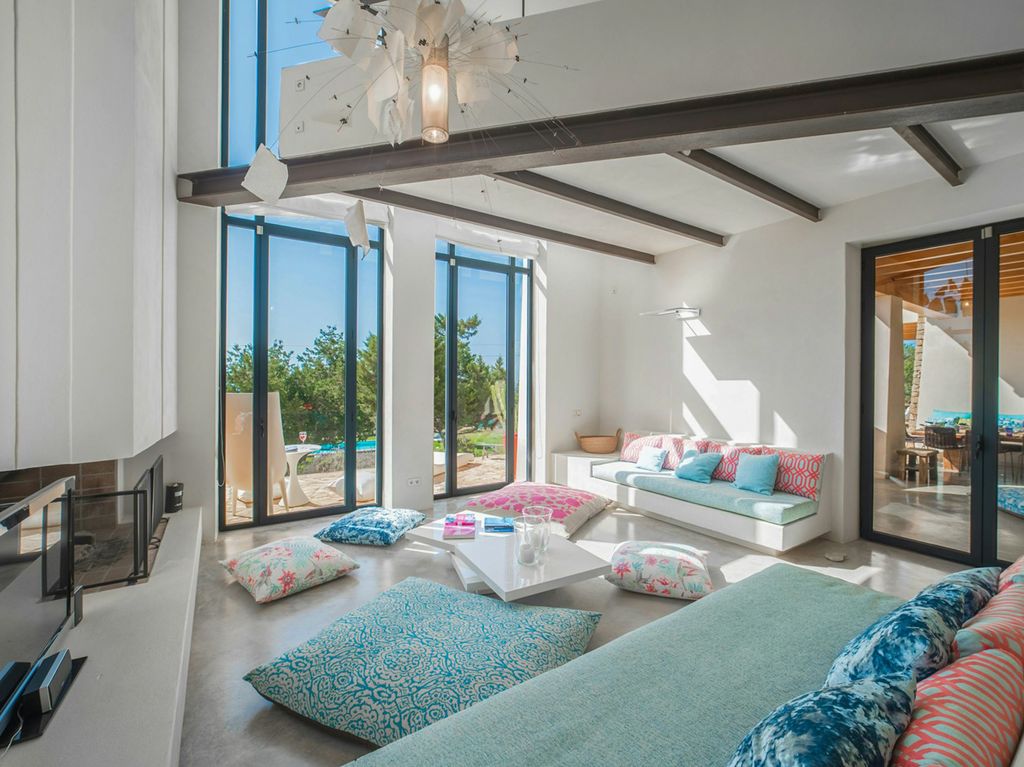 Casa Castell Ibiza Olivers Travels 03