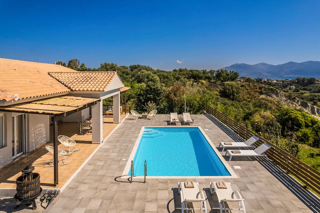 Villa Xi Sunset Kefalonia Olivers Travels17