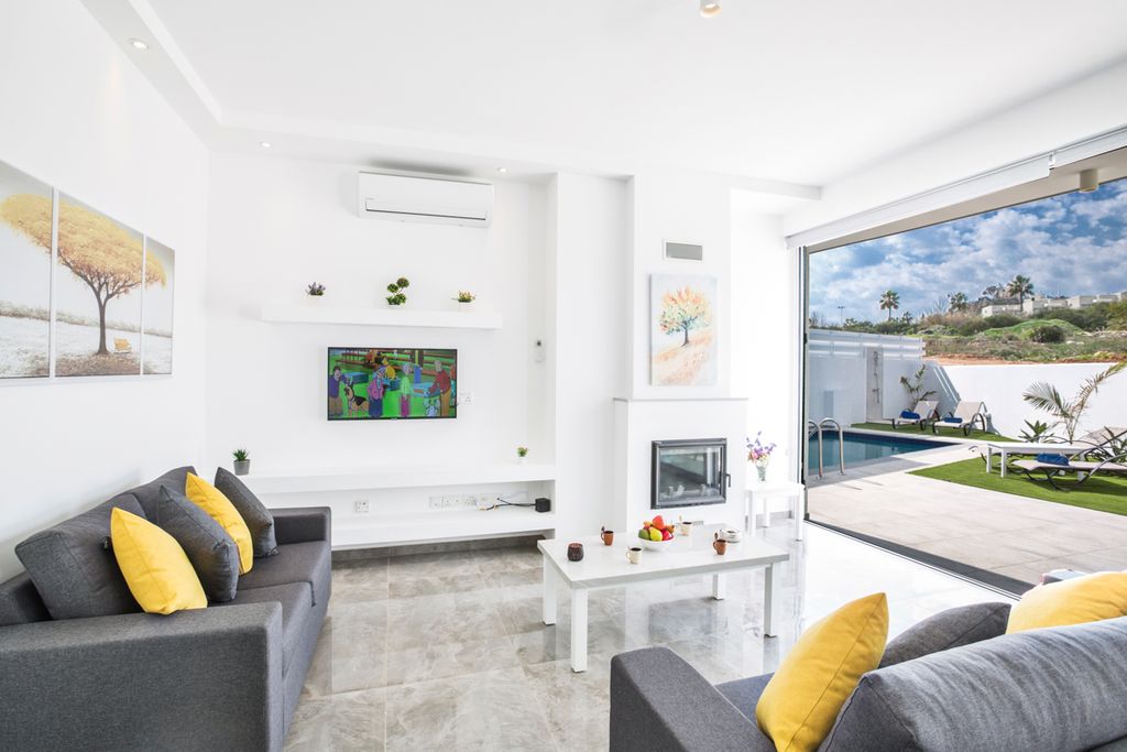 Villa Eudoxie Cyprus Olivers Travels 3