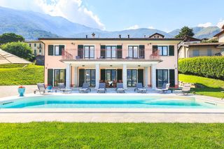 Villa Ferrara Lake Como Italy OliversTravels 1