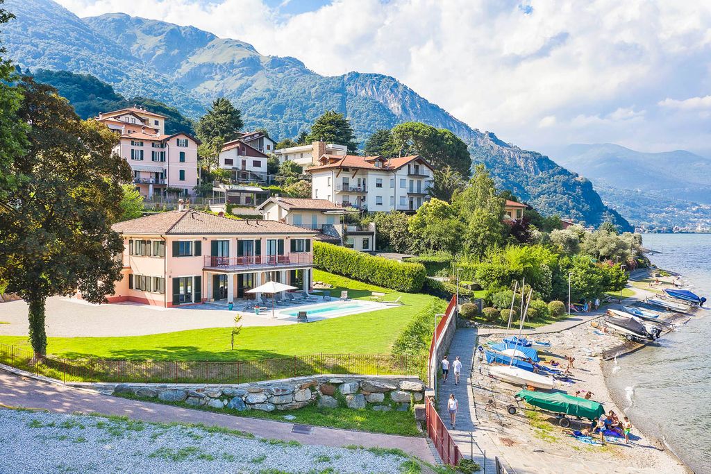 Villa Ferrara Lake Como Italy OliversTravels 2