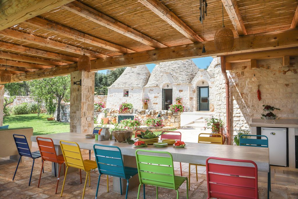 Trulli le Petunie Puglia Olivers Travels 2