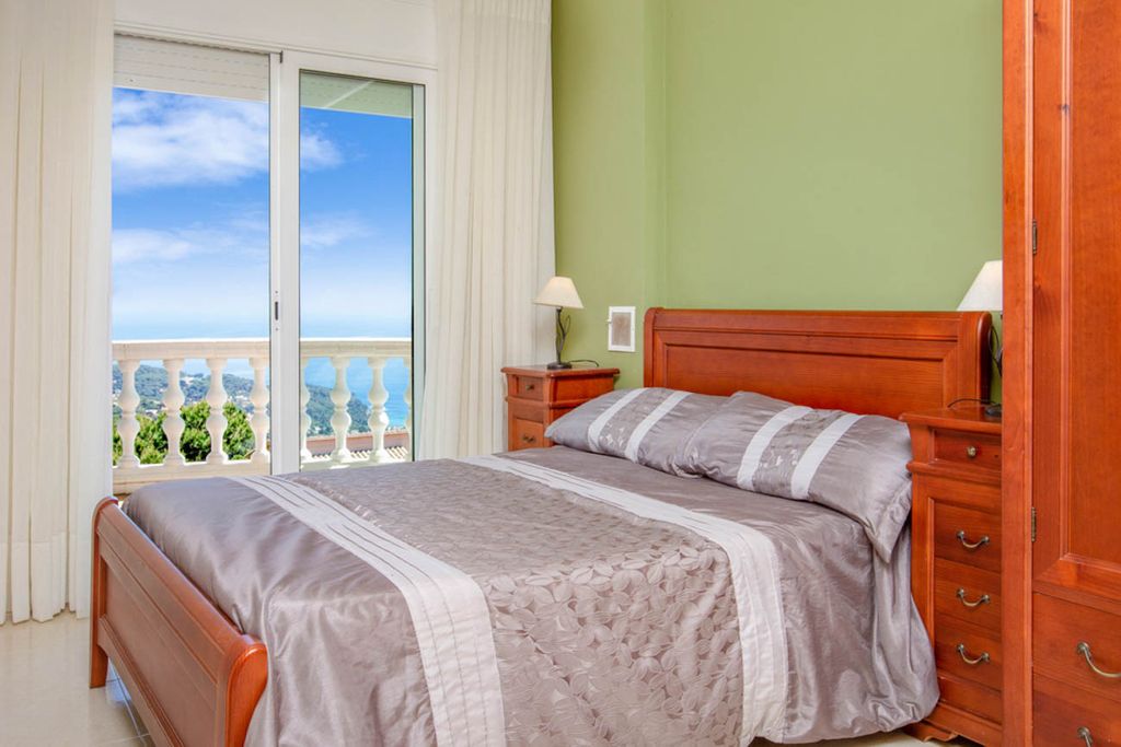 Casa Florada Costa Brava Spain Olivers Travels 4