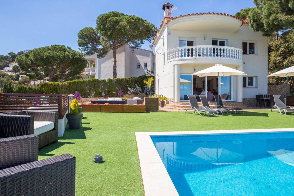 Casa Florada Costa Brava Spain Olivers Travels 2