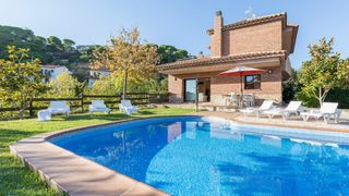 Casa Vacanzes Costa Brava Olivers Travels 1