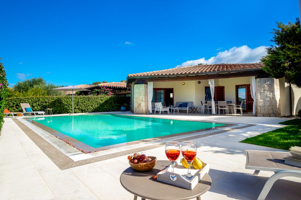 Sas Pedras Sardinia Olivers Travels 01