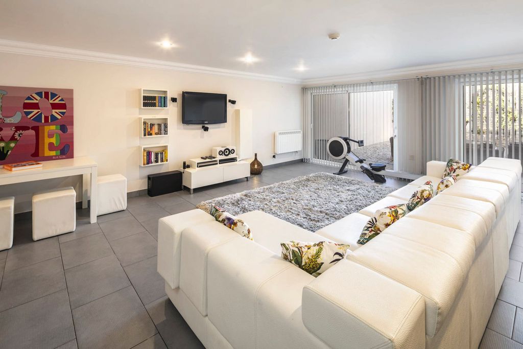 Villa Wendy Quinta do Lago Olivers Travels 4