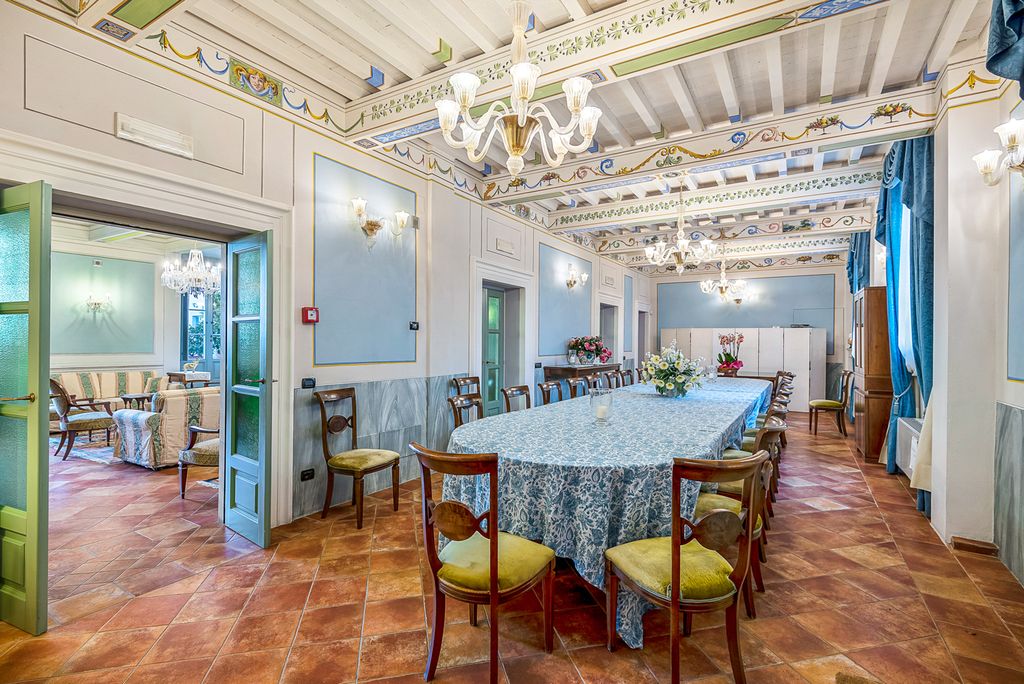 Santa Gemma Tuscany Olivers Travels 04