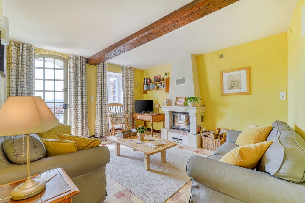 The Little Bakery Burgundy Olivers Travels3