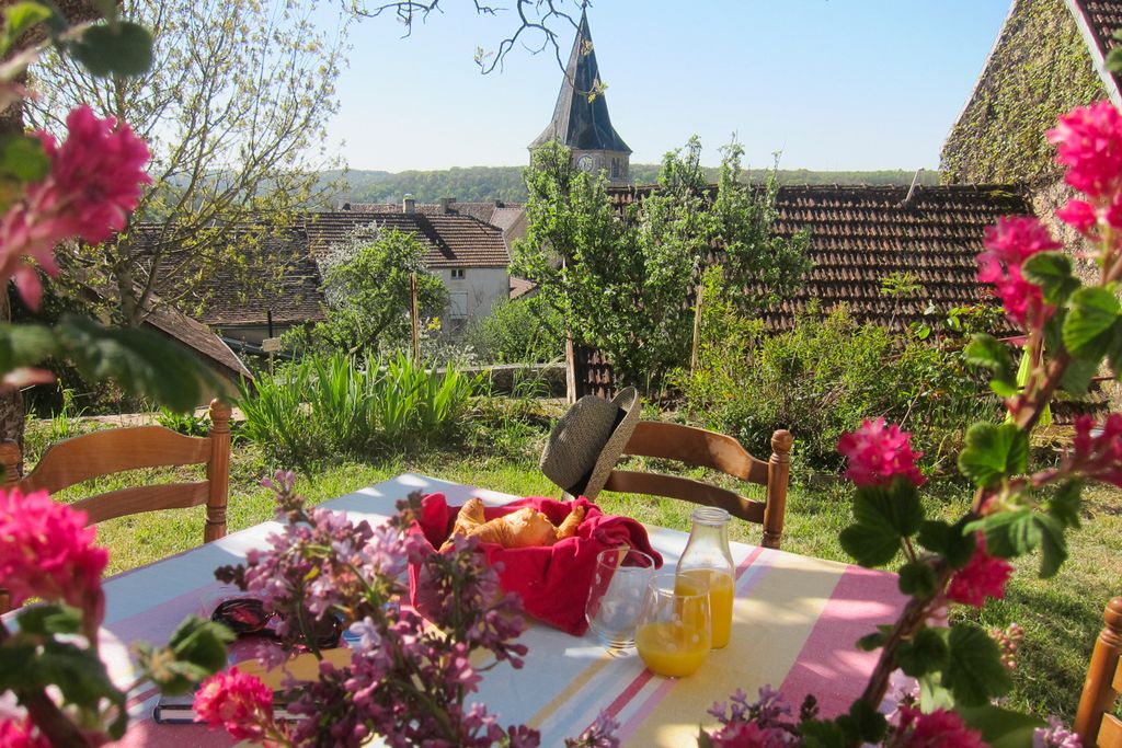 The Little Bakery Burgundy Olivers Travels1