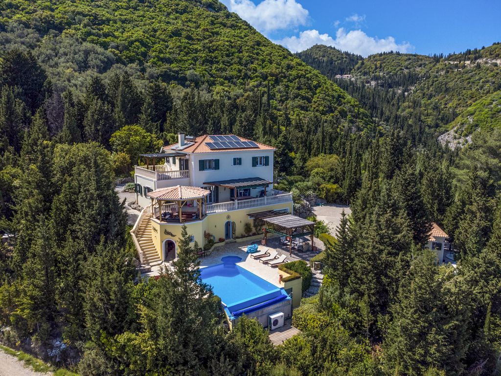 Villa Kaparissi Lefkas Olivers Travels 01