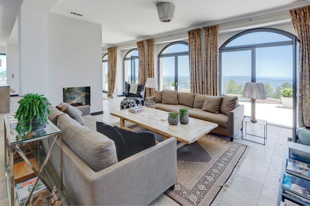 Mas du Duc French Riviera Olivers Travels 3