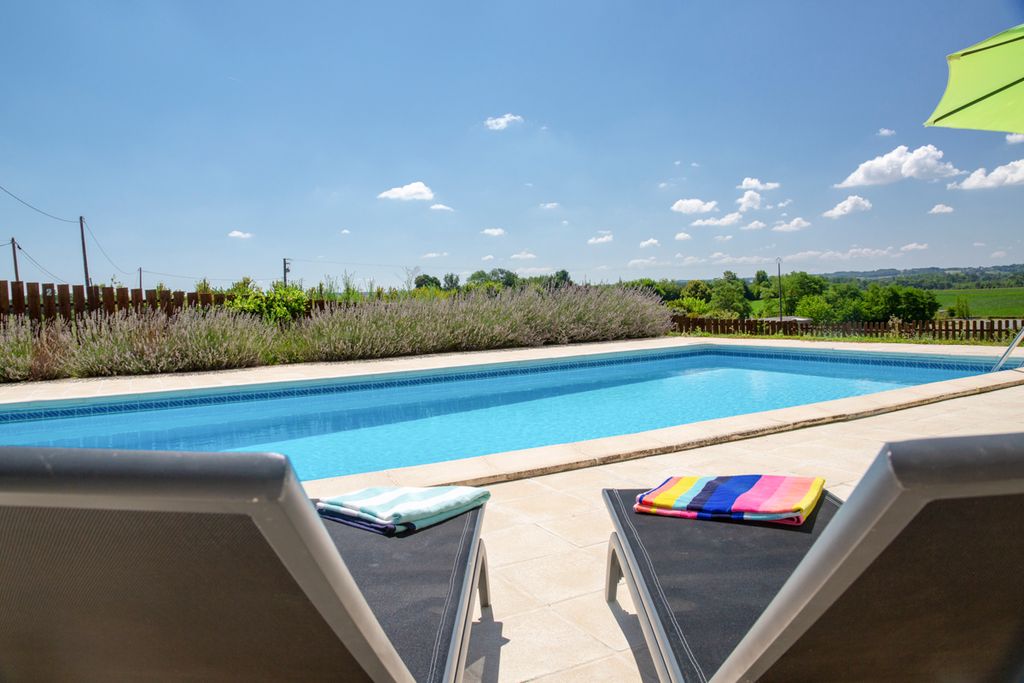 Les Petits Champs Dordogne Olivers Travels5