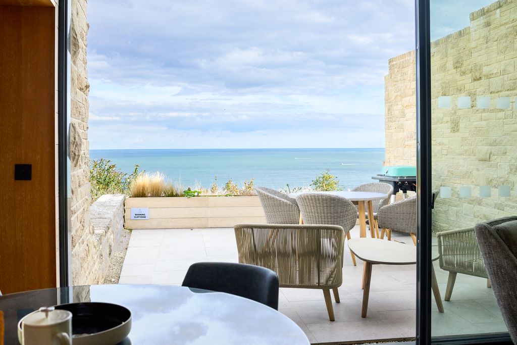 Jade Dorset OliversTravels 2