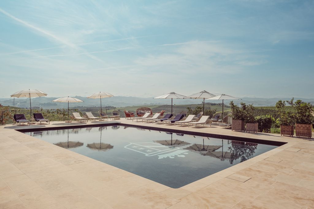 Villa Nebbiolo Piedmont Italy Olivers Travels 1