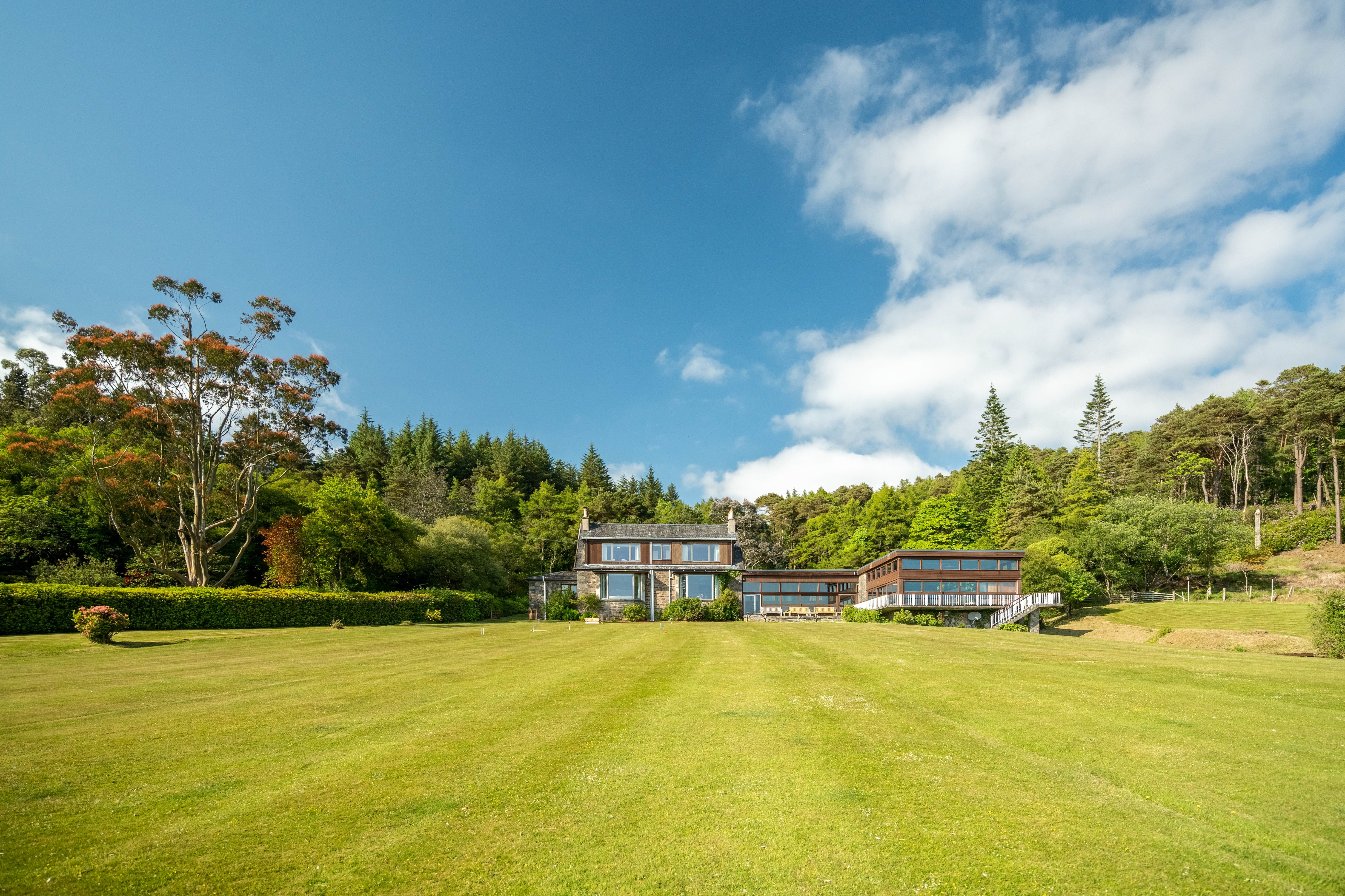 Loch View House