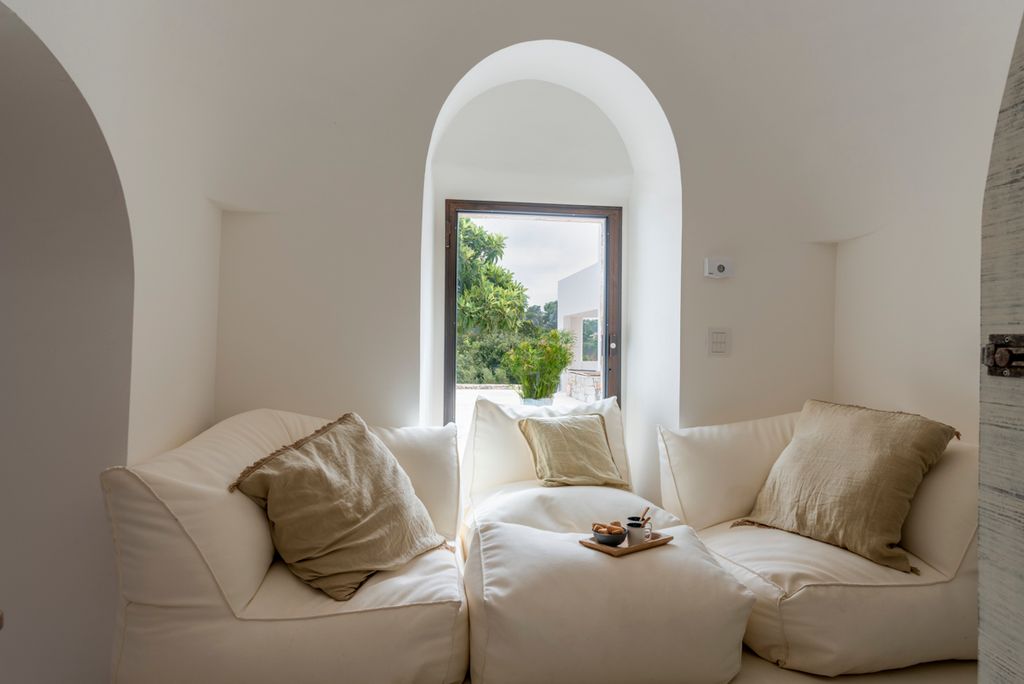 Trullo Rosanna Puglia Olivers Travels 10
