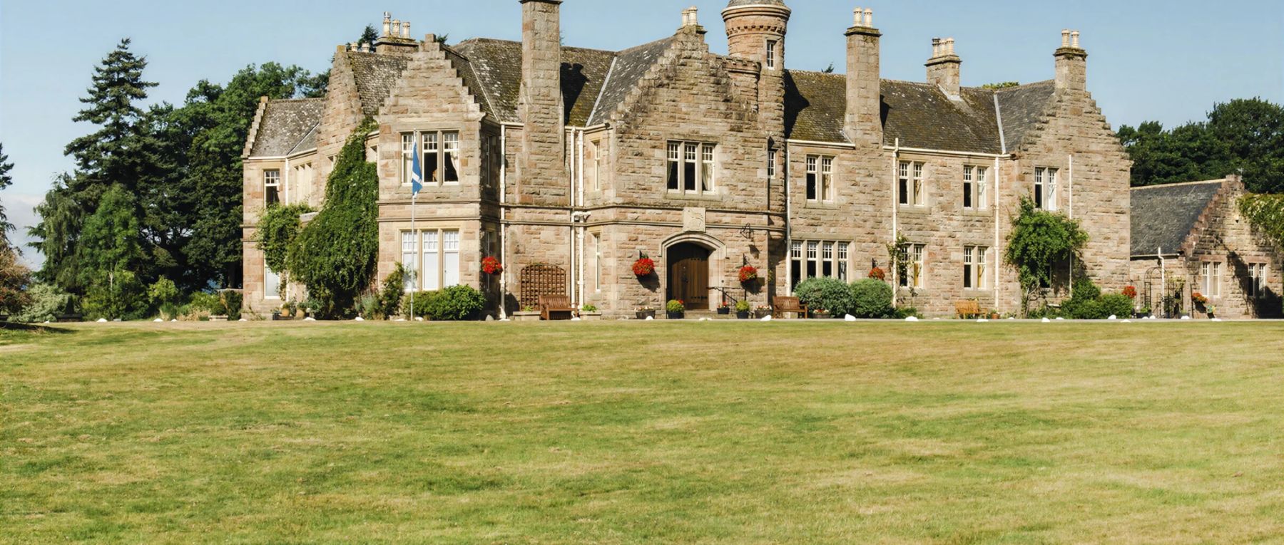 001 baronial mansion scotland olivers travels desktop center