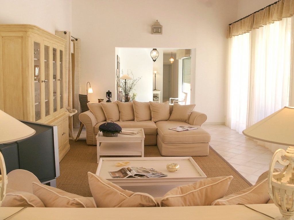 Les Trefles French Riviera Olivers Travels 3