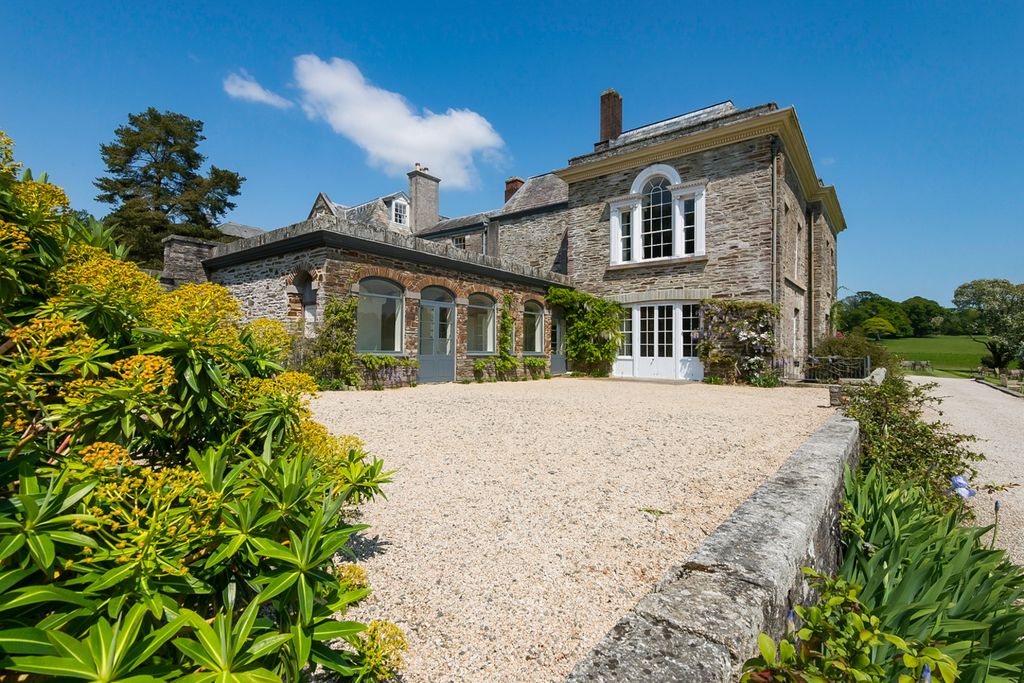 Lostwithiel Manor UK Cornwall Olivers Travels 3