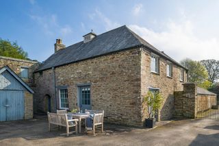 Lostwithiel Stable House Cornwall Olivers Travels1