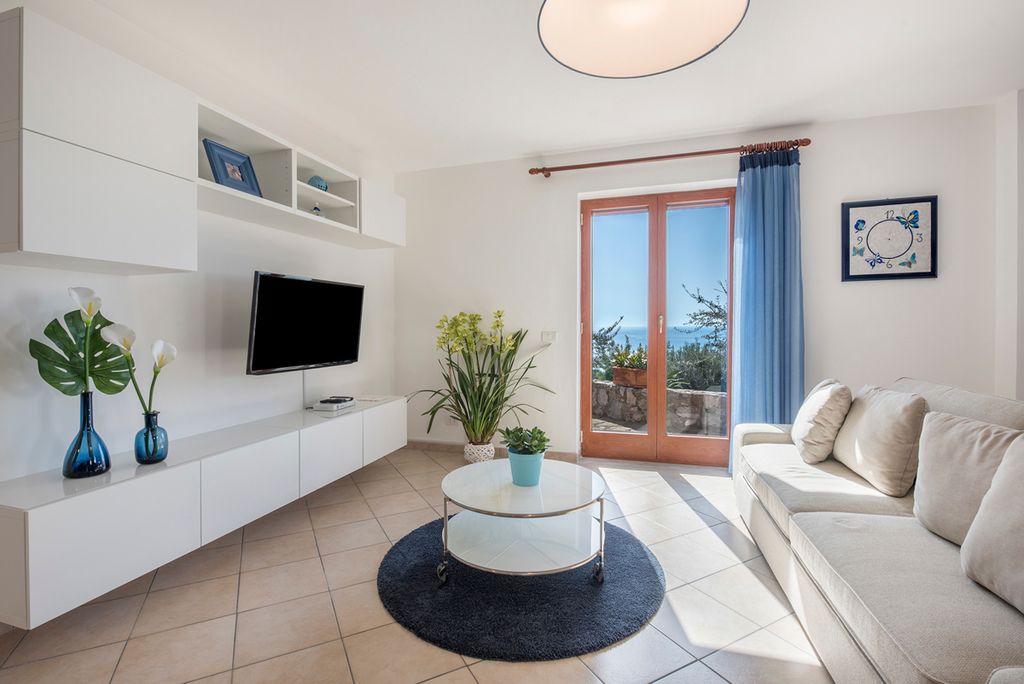 Villa Solare Sorrento Olivers Travels 3