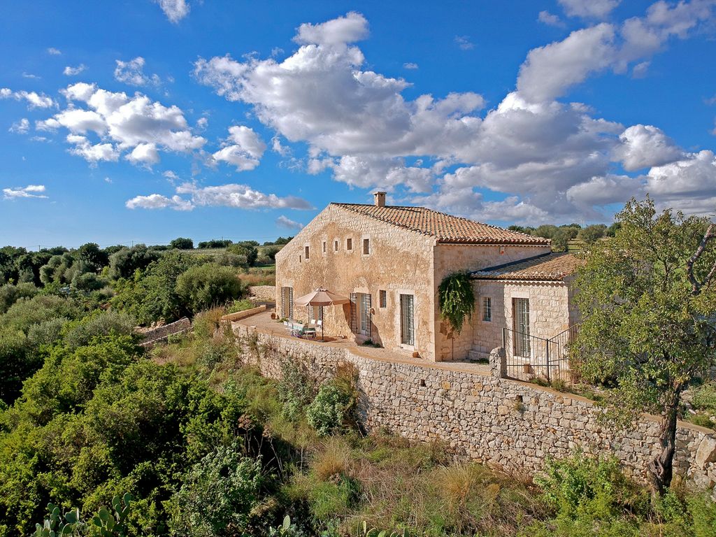 La Picca Sicily Olivers Travels 1