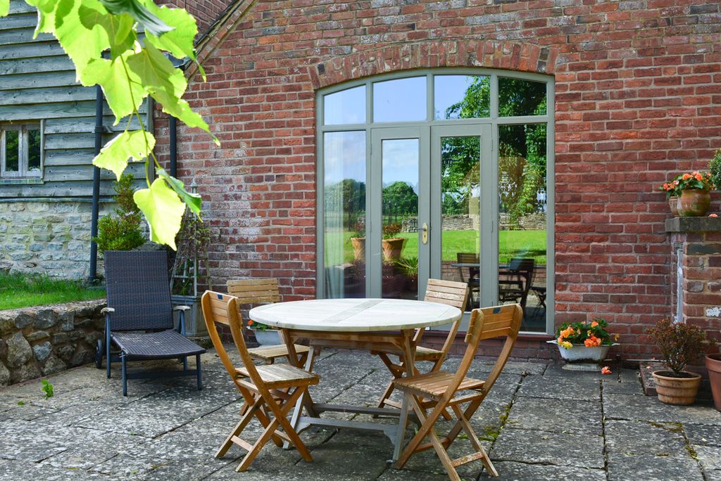 Chevaliers Coachouse Midlands Olivers Travels 2