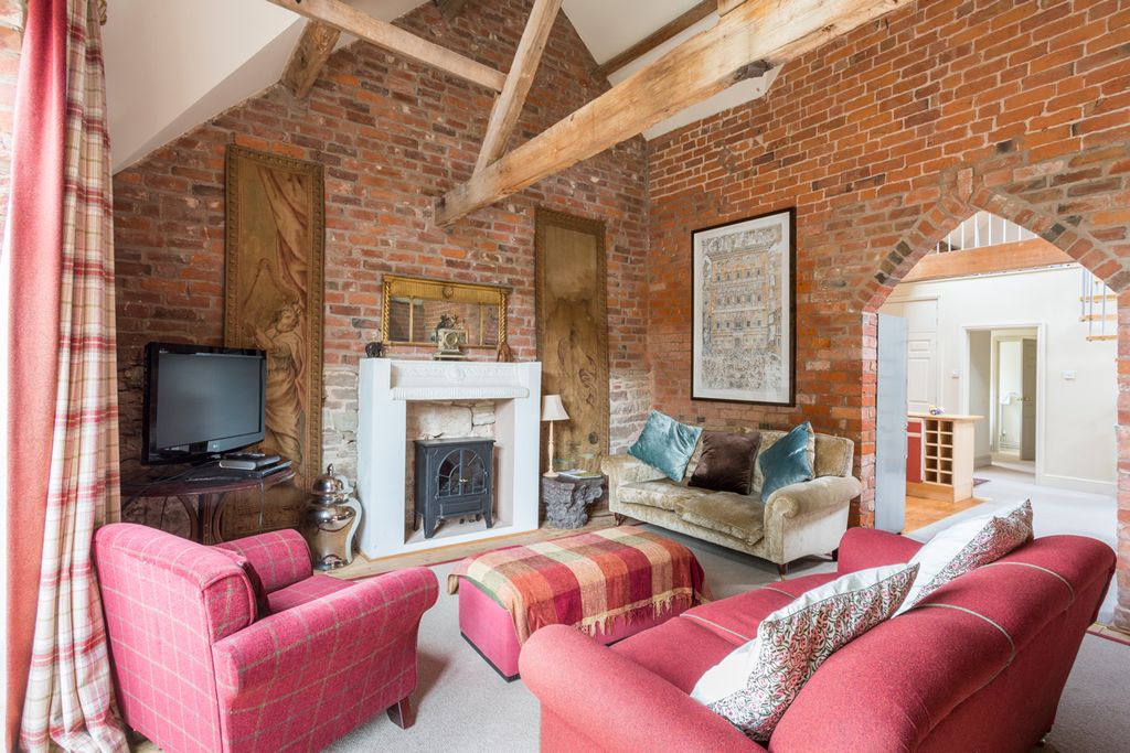 Chevaliers Coachouse Midlands Olivers Travels 3