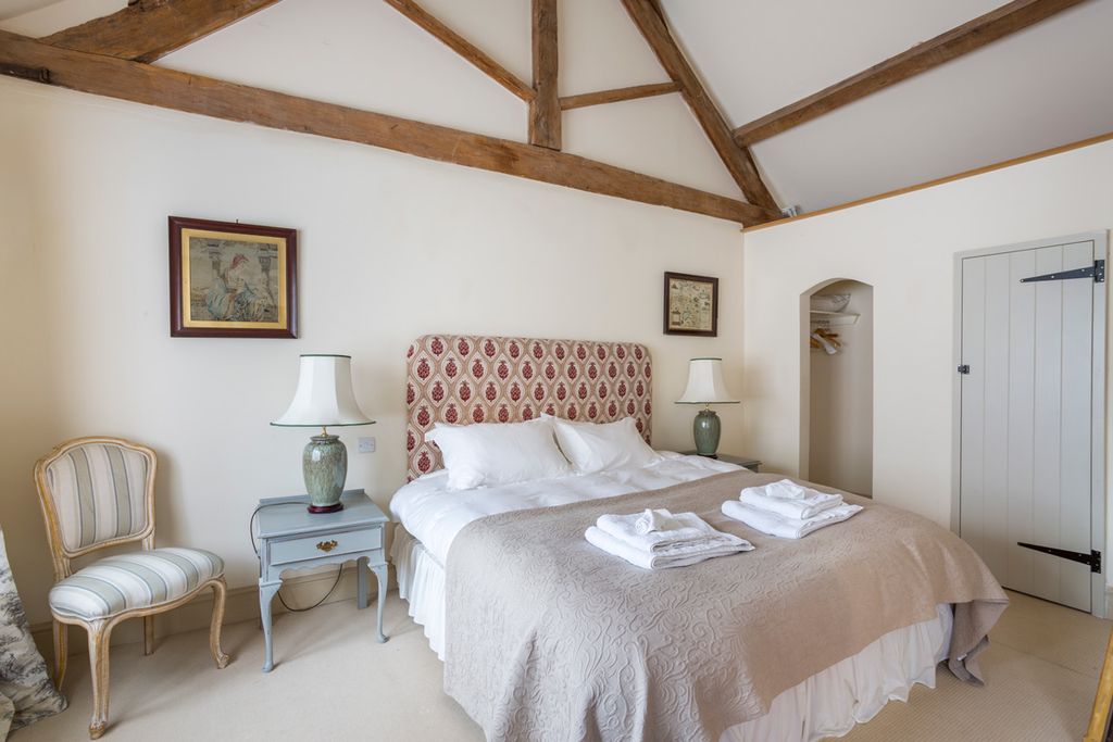 Chevaliers Coachouse Midlands Olivers Travels 5