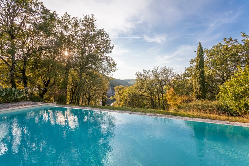 Chateau de Gombert Dordogne Olivers Travels2