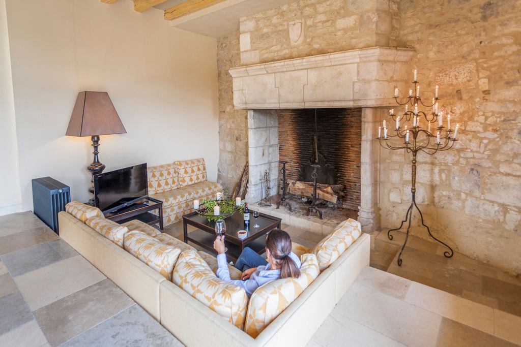 Chateau de Gombert Dordogne Olivers Travels3